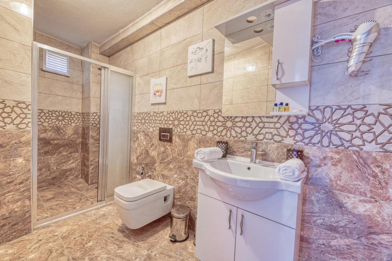 Garth Of Balat Hotel อิสตันบูล ภายนอก รูปภาพ